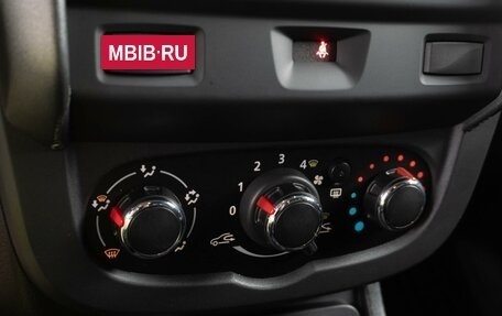 Renault Duster I рестайлинг, 2017 год, 1 249 000 рублей, 14 фотография