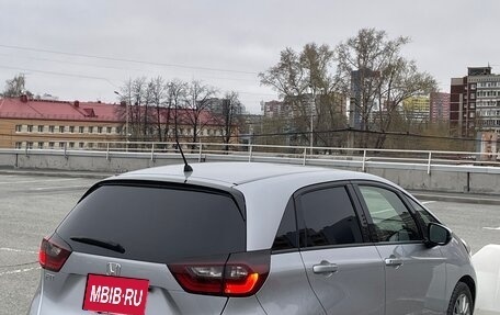 Honda Fit, 2021 год, 1 330 000 рублей, 5 фотография