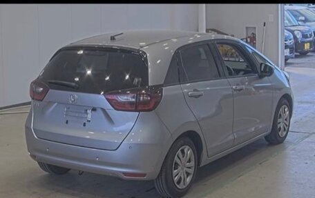 Honda Fit, 2021 год, 1 330 000 рублей, 20 фотография