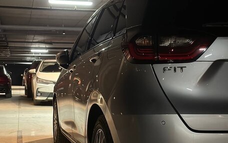 Honda Fit, 2021 год, 1 330 000 рублей, 17 фотография