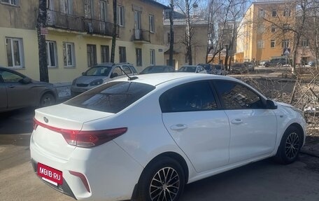 KIA Rio IV, 2019 год, 966 000 рублей, 3 фотография