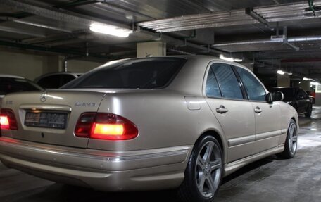 Mercedes-Benz E-Класс, 2001 год, 950 000 рублей, 4 фотография