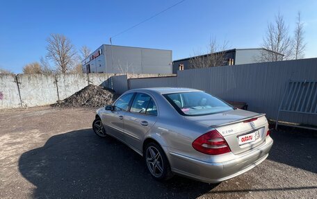 Mercedes-Benz E-Класс, 2003 год, 820 000 рублей, 3 фотография