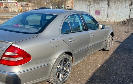 Mercedes-Benz E-Класс, 2003 год, 820 000 рублей, 5 фотография