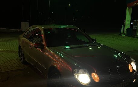 Mercedes-Benz E-Класс, 2003 год, 820 000 рублей, 12 фотография