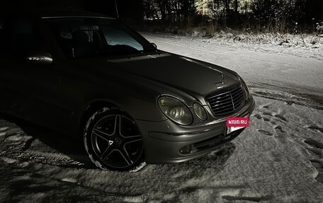 Mercedes-Benz E-Класс, 2003 год, 820 000 рублей, 10 фотография