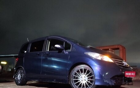 Honda Freed I, 2009 год, 1 050 000 рублей, 1 фотография