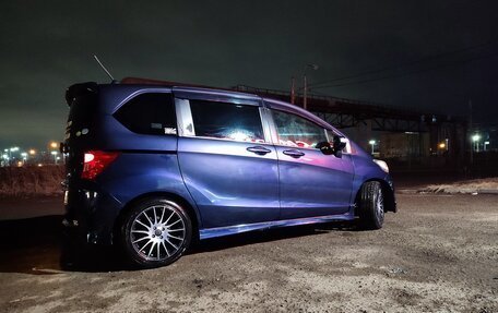 Honda Freed I, 2009 год, 1 050 000 рублей, 2 фотография