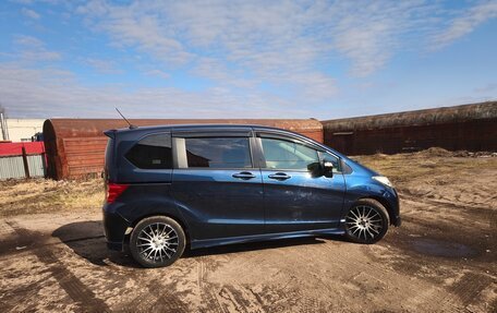 Honda Freed I, 2009 год, 1 050 000 рублей, 17 фотография