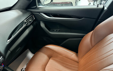 Maserati Levante I, 2018 год, 3 700 000 рублей, 16 фотография