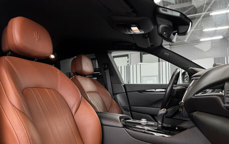 Maserati Levante I, 2018 год, 3 700 000 рублей, 27 фотография