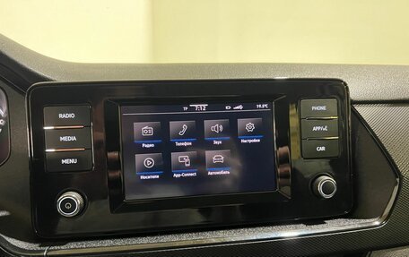 Volkswagen Polo VI (EU Market), 2020 год, 1 600 000 рублей, 24 фотография