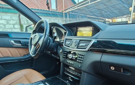 Mercedes-Benz E-Класс, 2012 год, 1 800 000 рублей, 6 фотография