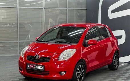 Toyota Yaris III рестайлинг, 2007 год, 699 900 рублей, 3 фотография