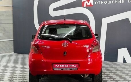 Toyota Yaris III рестайлинг, 2007 год, 699 900 рублей, 5 фотография