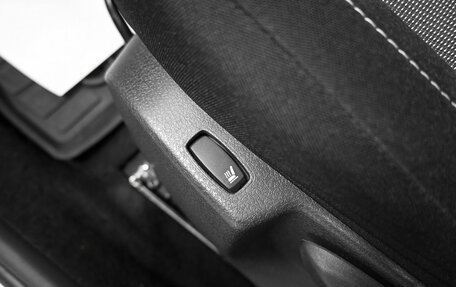 Renault Logan II, 2019 год, 1 295 000 рублей, 17 фотография