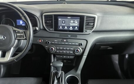 KIA Sportage IV рестайлинг, 2019 год, 2 443 000 рублей, 15 фотография