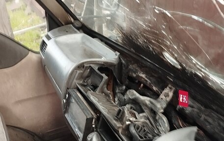 Mazda Bongo IV, 2001 год, 200 000 рублей, 7 фотография