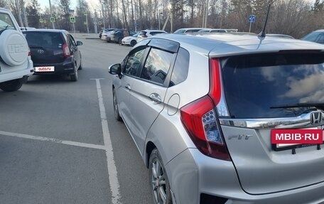 Honda Fit III, 2014 год, 910 000 рублей, 4 фотография