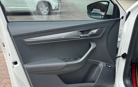 Skoda Karoq I, 2022 год, 1 870 000 рублей, 19 фотография