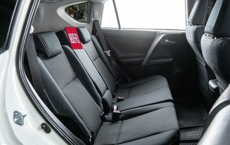 Toyota RAV4, 2017 год, 2 490 000 рублей, 7 фотография