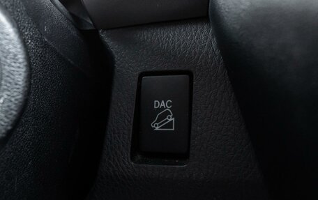 Toyota RAV4, 2017 год, 2 490 000 рублей, 18 фотография