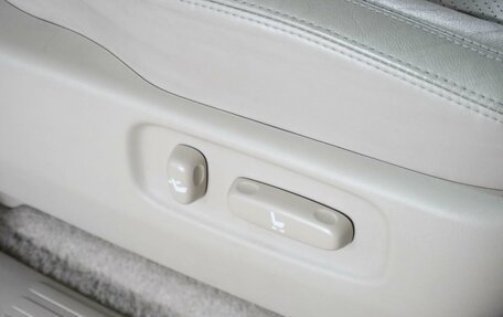 Toyota Land Cruiser Prado 120 рестайлинг, 2007 год, 2 339 000 рублей, 12 фотография