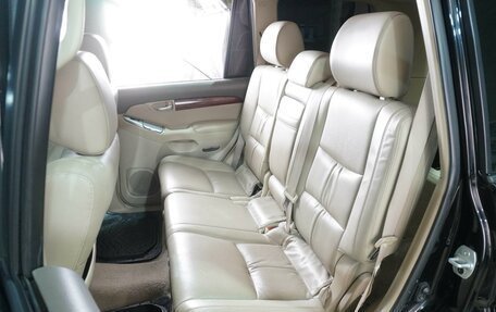 Toyota Land Cruiser Prado 120 рестайлинг, 2007 год, 2 339 000 рублей, 9 фотография