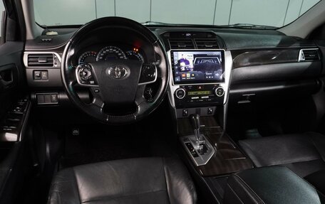 Toyota Camry, 2014 год, 1 850 000 рублей, 6 фотография