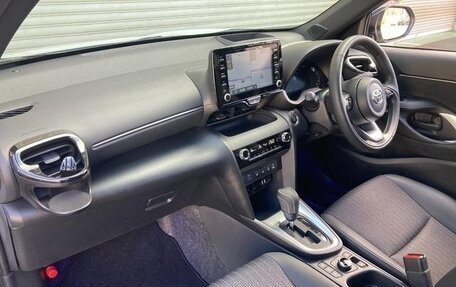 Toyota Yaris Cross, 2023 год, 1 890 099 рублей, 9 фотография