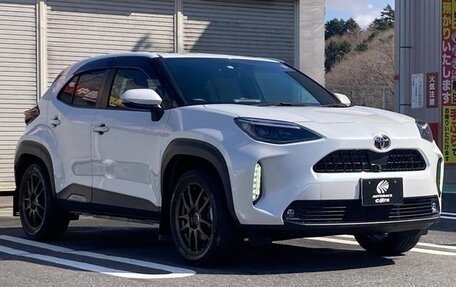 Toyota Yaris Cross, 2023 год, 1 890 099 рублей, 3 фотография