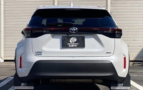 Toyota Yaris Cross, 2023 год, 1 890 099 рублей, 5 фотография