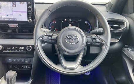 Toyota Yaris Cross, 2023 год, 1 890 099 рублей, 10 фотография