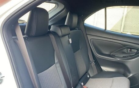 Toyota Yaris Cross, 2023 год, 1 890 099 рублей, 21 фотография