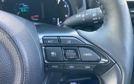 Toyota Yaris Cross, 2023 год, 1 890 099 рублей, 12 фотография