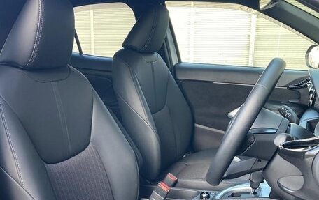 Toyota Yaris Cross, 2023 год, 1 890 099 рублей, 19 фотография