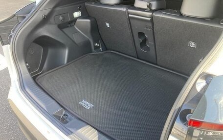 Toyota Yaris Cross, 2023 год, 1 890 099 рублей, 24 фотография