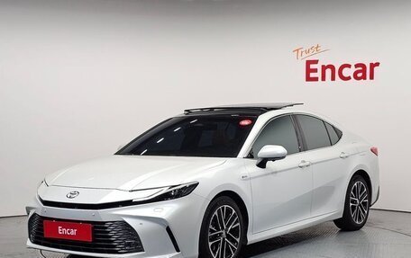 Toyota Camry, 2025 год, 6 350 000 рублей, 1 фотография