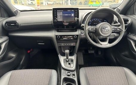Toyota Yaris Cross, 2023 год, 1 690 099 рублей, 8 фотография