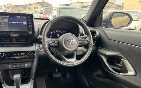 Toyota Yaris Cross, 2023 год, 1 690 099 рублей, 10 фотография