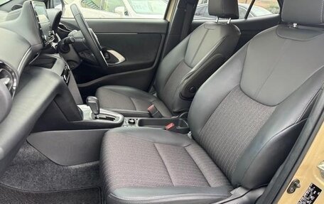 Toyota Yaris Cross, 2023 год, 1 690 099 рублей, 22 фотография