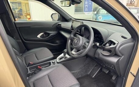 Toyota Yaris Cross, 2023 год, 1 690 099 рублей, 20 фотография