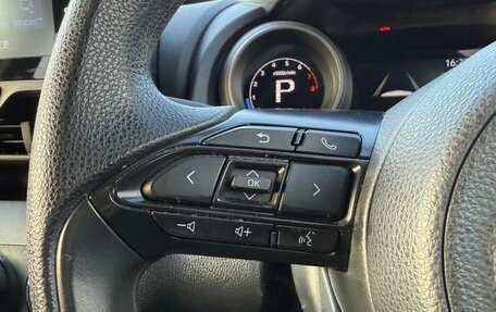 Toyota Yaris Cross, 2023 год, 1 589 099 рублей, 14 фотография