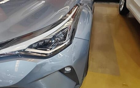 Toyota C-HR I рестайлинг, 2022 год, 1 720 000 рублей, 3 фотография