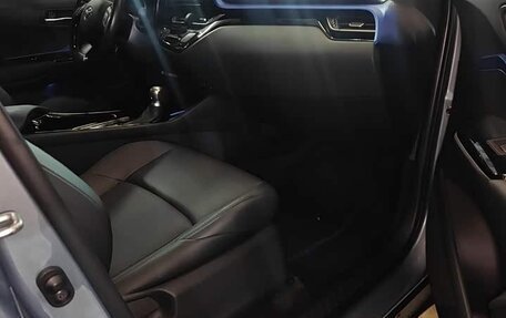 Toyota C-HR I рестайлинг, 2022 год, 1 720 000 рублей, 16 фотография