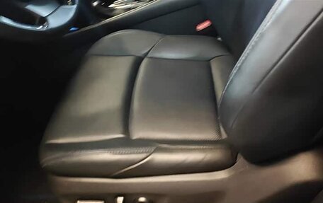 Toyota C-HR I рестайлинг, 2022 год, 1 720 000 рублей, 11 фотография