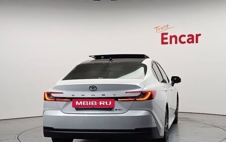 Toyota Camry, 2025 год, 6 350 000 рублей, 4 фотография