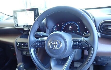 Toyota Yaris Cross, 2023 год, 1 750 099 рублей, 11 фотография