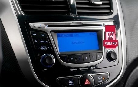 Hyundai Solaris II рестайлинг, 2013 год, 879 000 рублей, 13 фотография