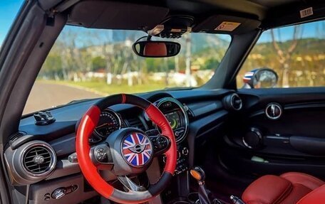 MINI Cabrio, 2019 год, 1 900 000 рублей, 11 фотография